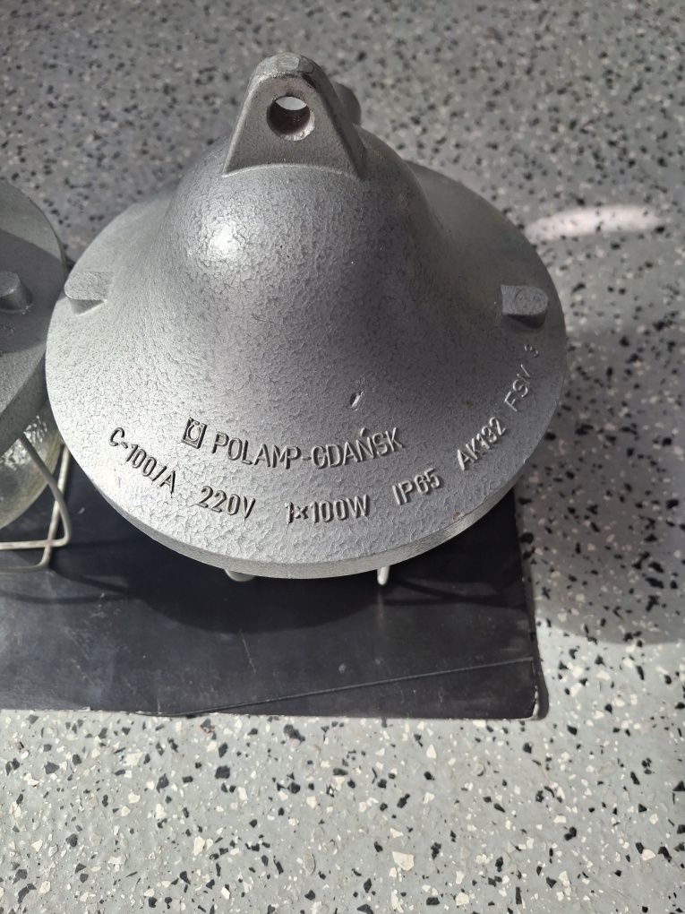 Lampy przemysłowa PRL vintage industrial bardzo ładny stan 2szt