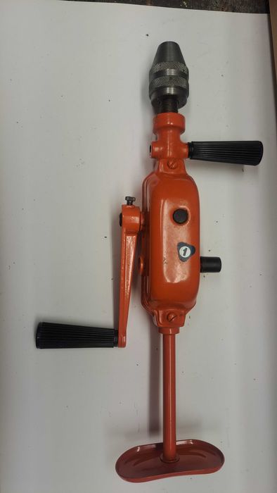 Wiertarka ręczna z czasów PRL