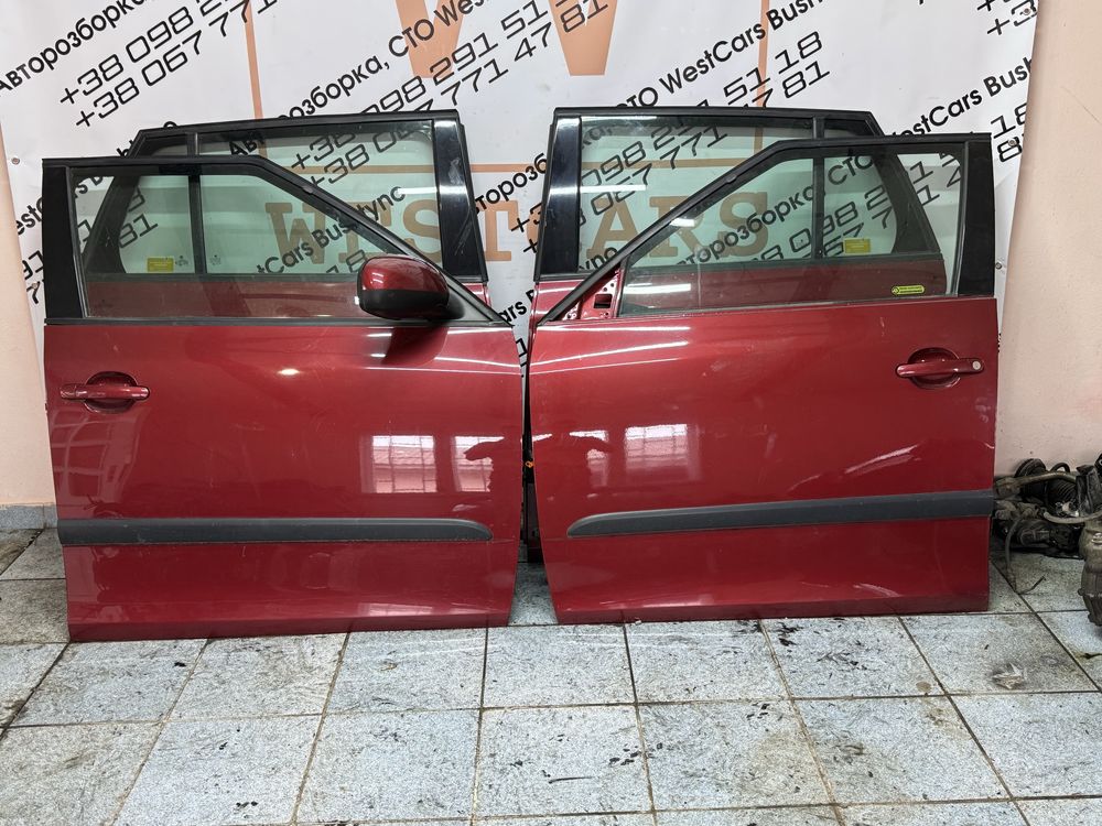 Дверка права ліва перед зад Skoda Fabia2 двері дверь фабия фабія 2