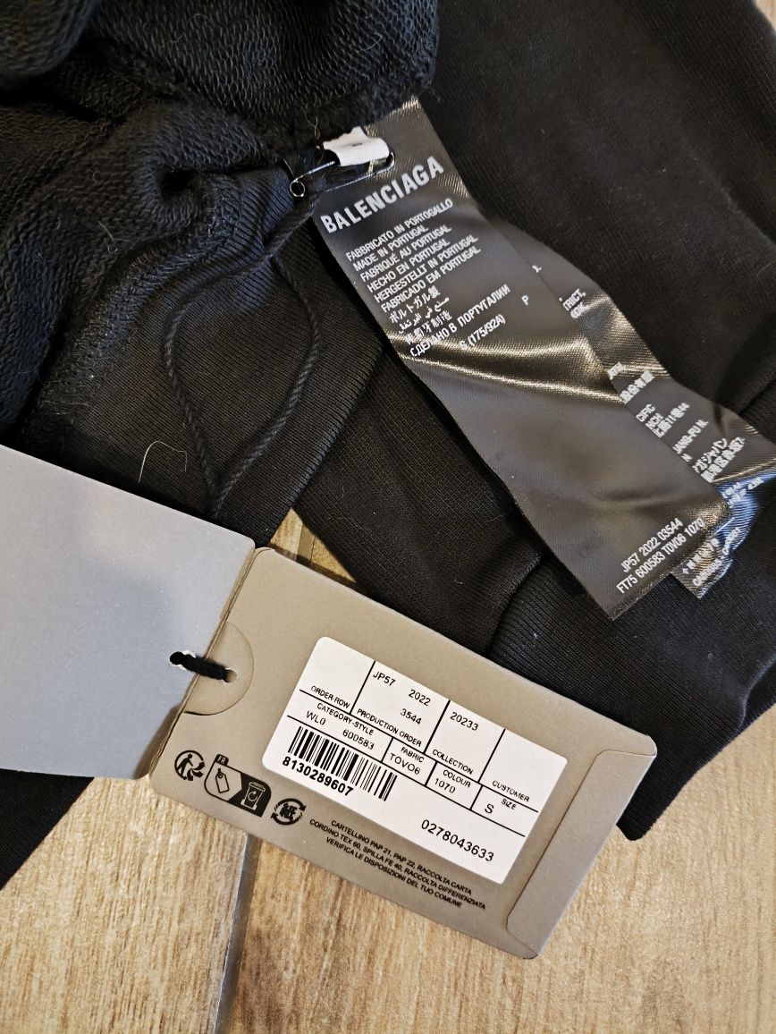 Sweatshit / Melotom com capuz NOVA Balenciaga