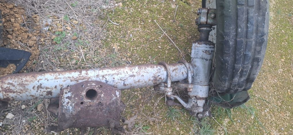 Ursus 4011 oś przednia miękka z kołami.