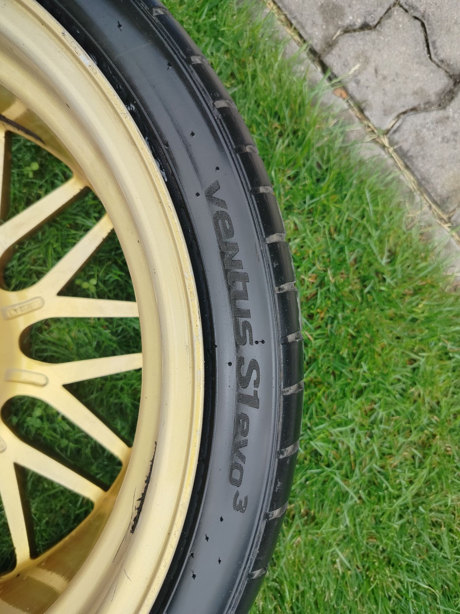 Alufelgi KESKIN 8.5JX19 z oponami Hankook VenstusS1evo3