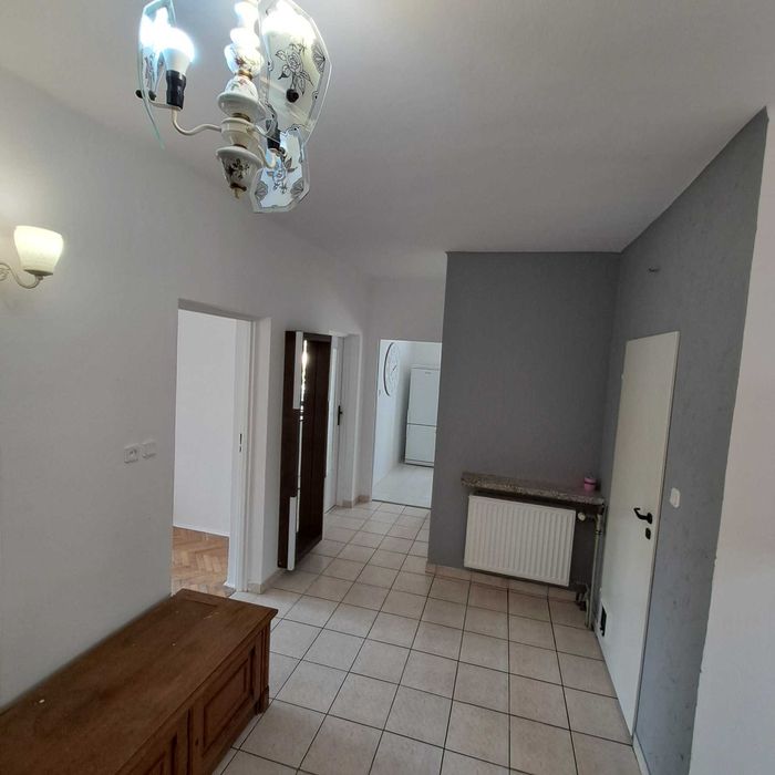 Niezależne mieszkanie w domu wielorodzinnym