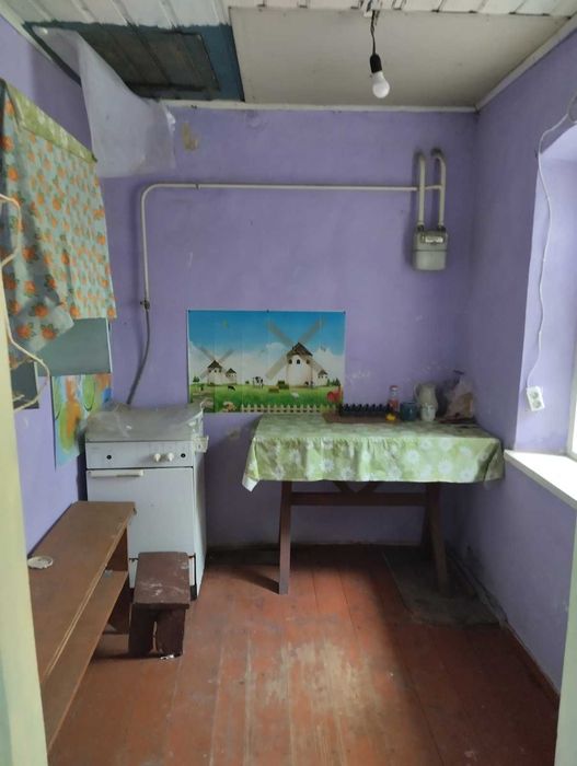 будинок у центрі с.Гніздичне Тернопільського району