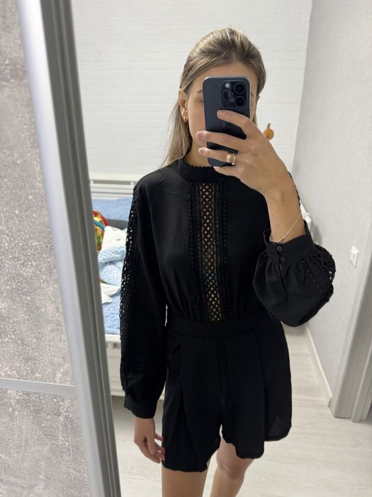 Комбінезон з шортами