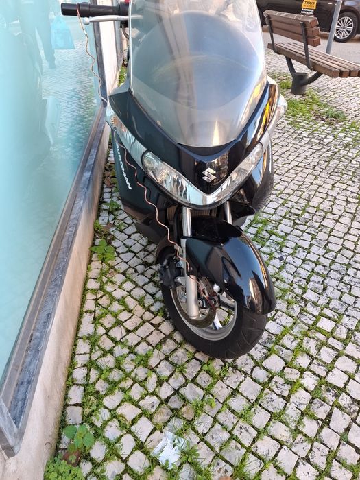 Scooter Susuki burgman 125.