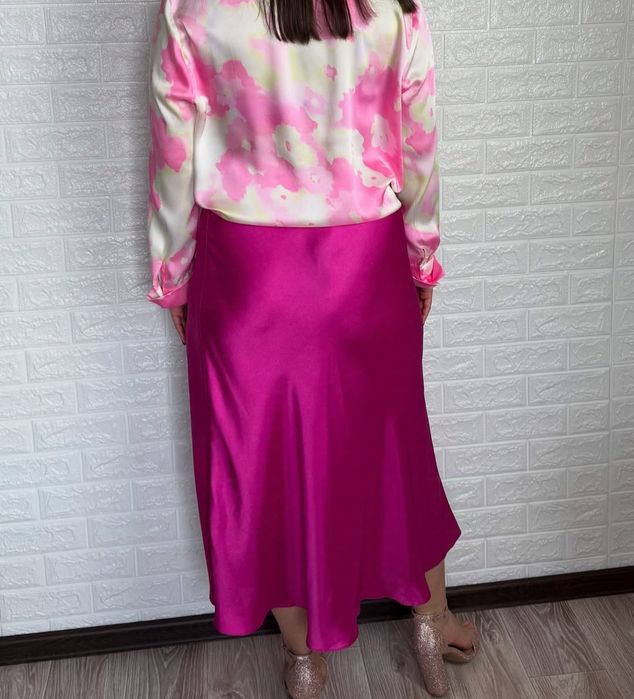 Сатинова атласна спідниця рожева фуксія