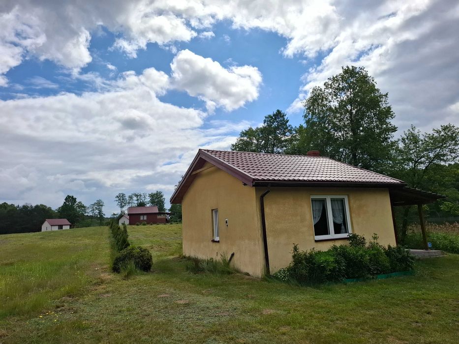 Wczasy u Kasi! Domek nad jeziorem z własnym pomostem.