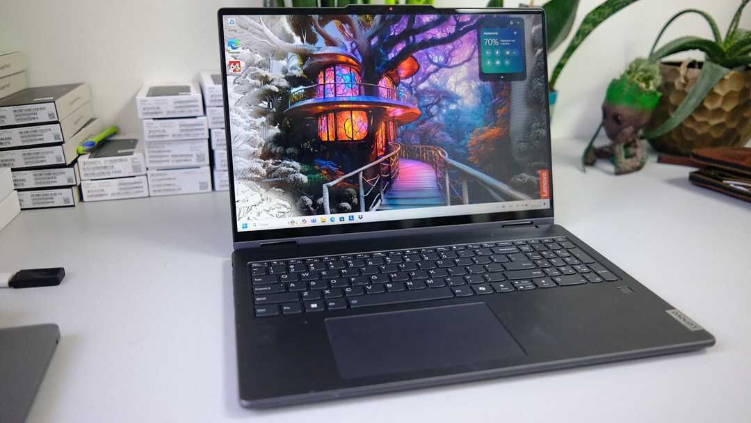 Lenovo Yoga 7 2-in-1 16IML9 Intel Core Ultra 7 155 16 ram 1tb ssd
16GB
