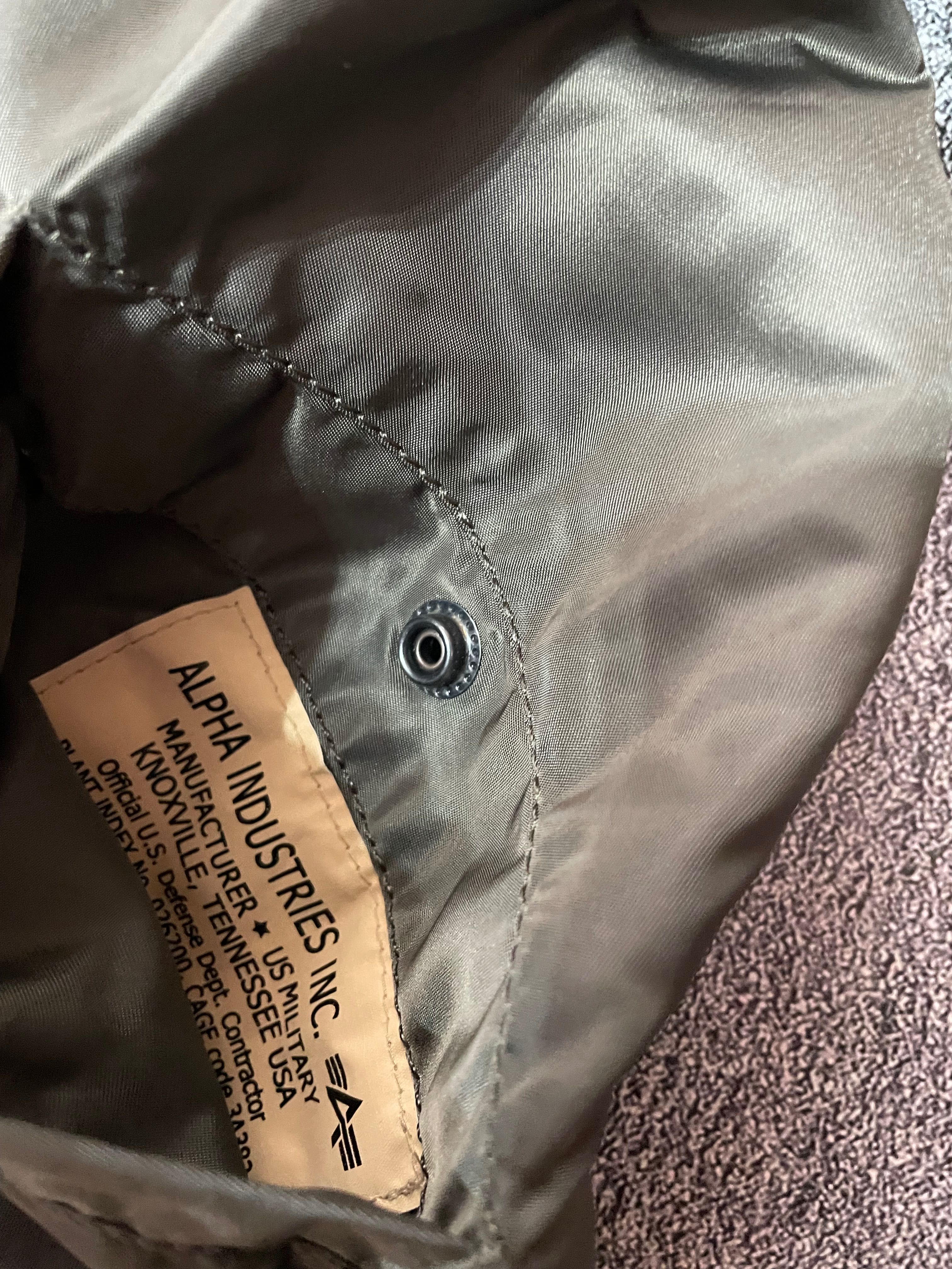 Бомбер alpha industries