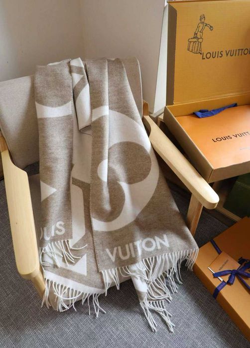 Louis Vuitton szalik damski meski od reki 65-12