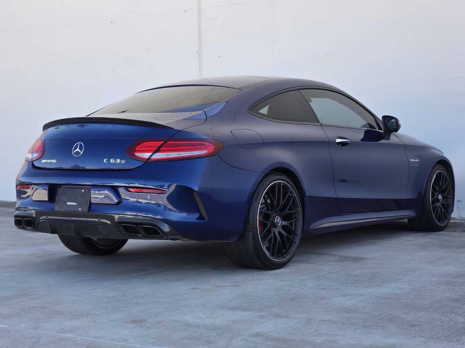 Mercedes-Benz C-Class      2017