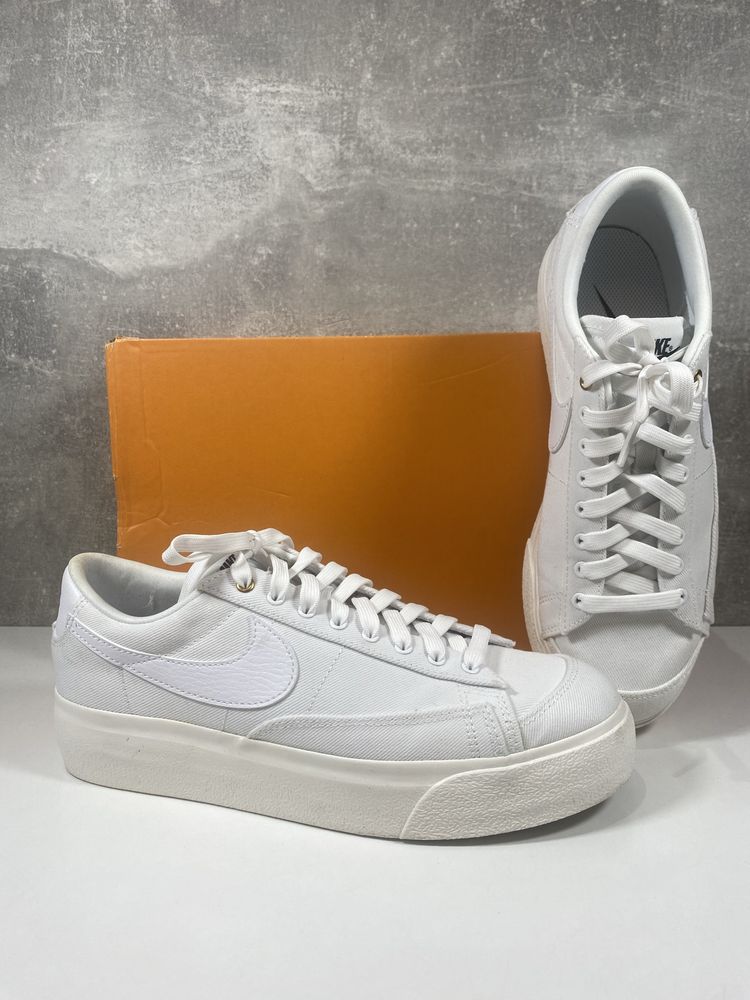 Trampki Nike Blazer Low Platform biale rozmiar 40