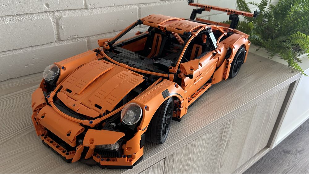 LEGO Technic Porsche 911 GT3 RS (42056) – Złożony raz, z pudełkiem