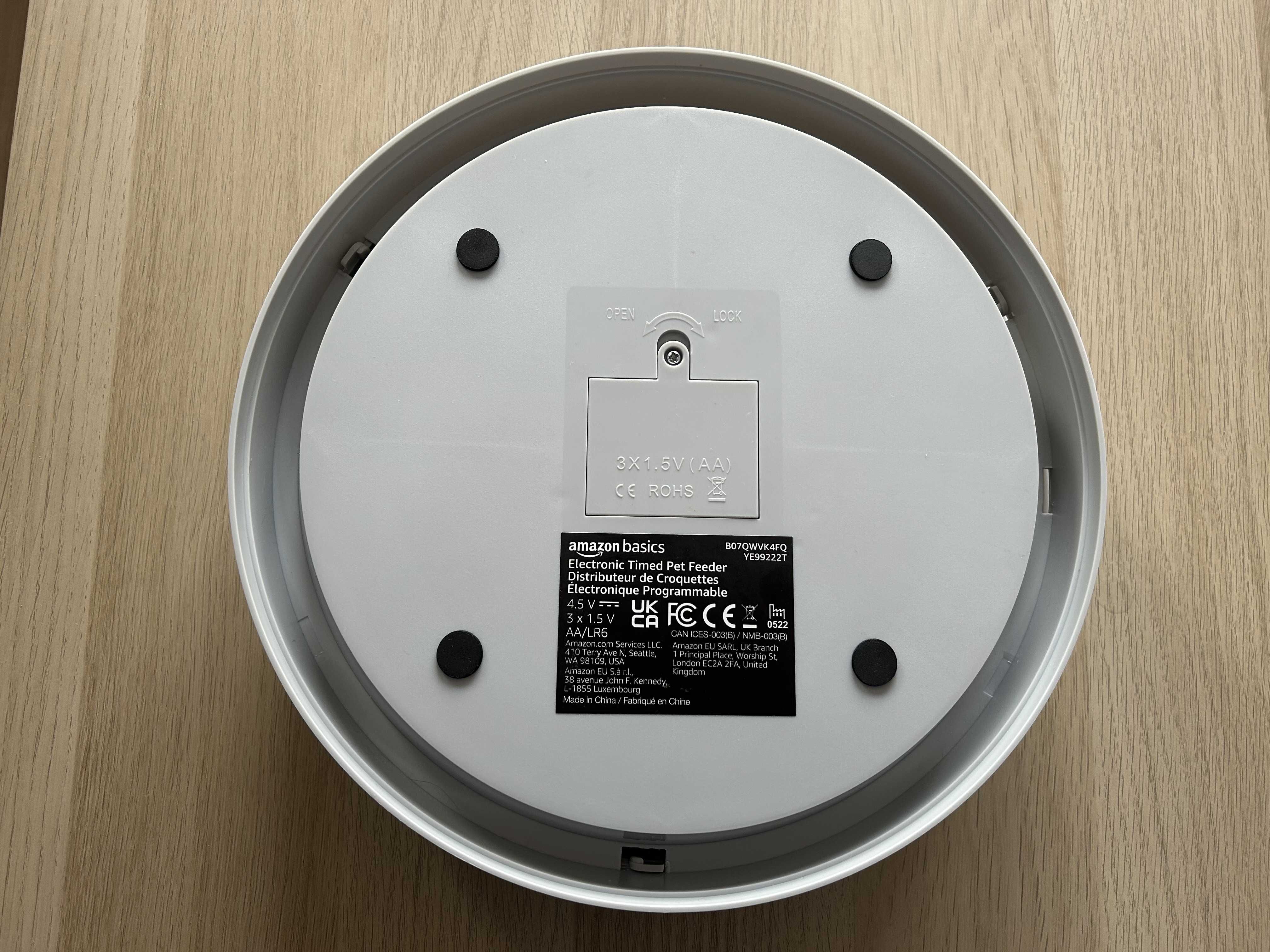 Automatyczny podajnik karmy Amazon Basic