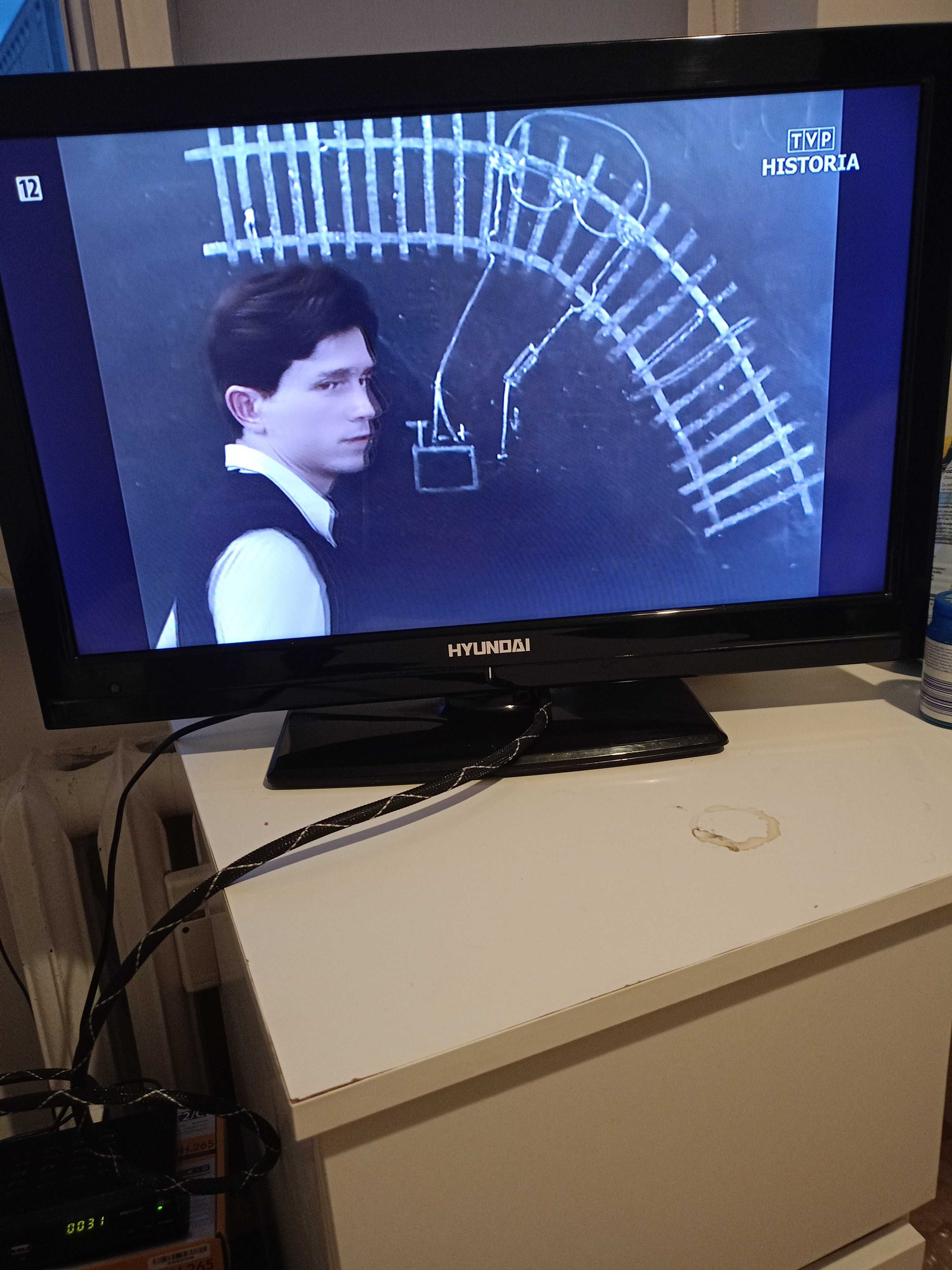 Mam na sprzedaż telewizor, hudaai i dekoder Opticum
