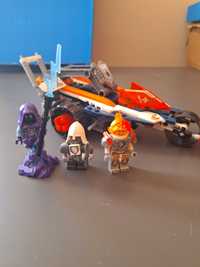 LEGO Nexo Knights 70348 - Bojowy pojazd Lance'a