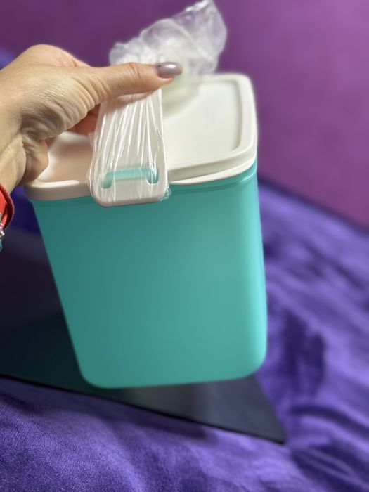 Контейнер Водолей 3.1 л с ручкой бирюзовый Tupperware
