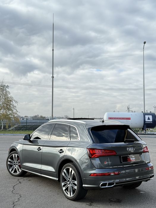 Audi SQ 5 2018 года 3.0 бензин АКПП