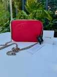 Lacoste skórzana torebka Crossover Bag - czerwona