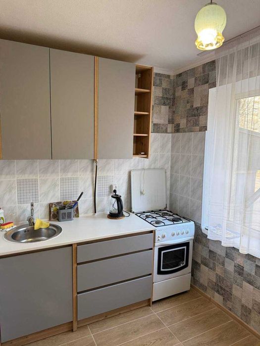 Сдам 1 комнатную квартиру Тополь-2,дом 7 РР