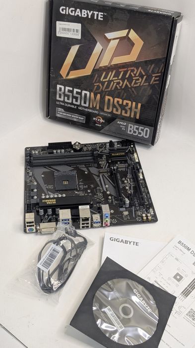 Материнська плата Gigabyte B550M DS3H (sAM4) ГАРАНТІЯ !