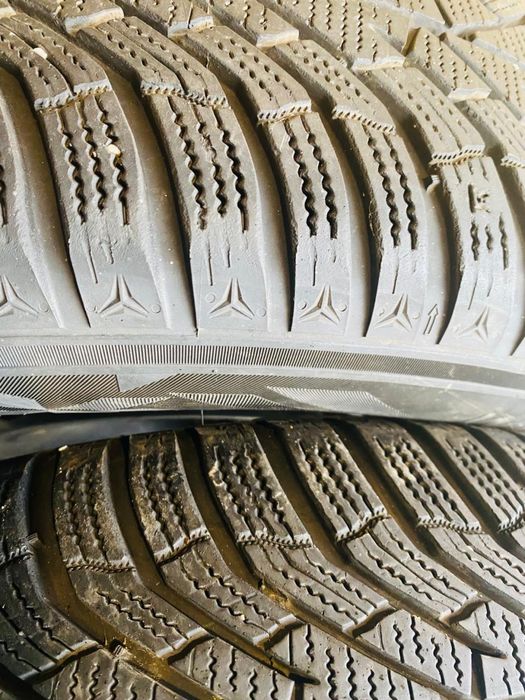 Зимові шини (2шт) KUMHO 215*60*R16