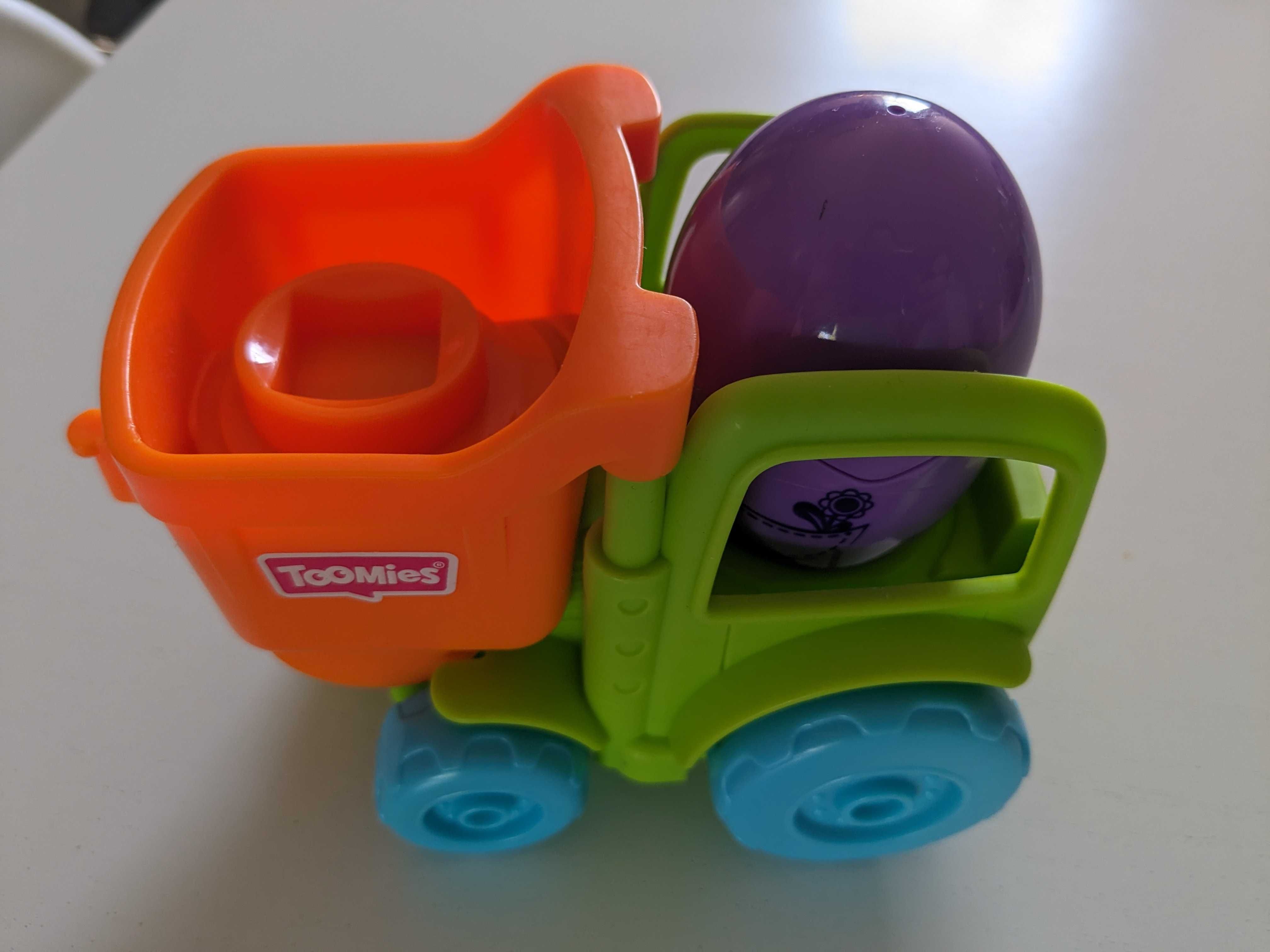 Tomy Tummies traktor wywrotka