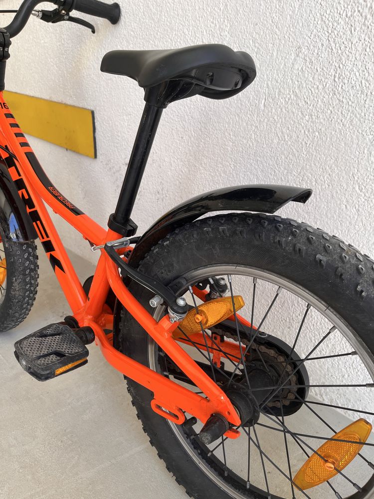 Bicicleta criança Trek roda 16