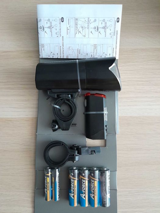 Zestaw lampek rowerowych- nowy !/przód-tył/ Walfort z bateriami