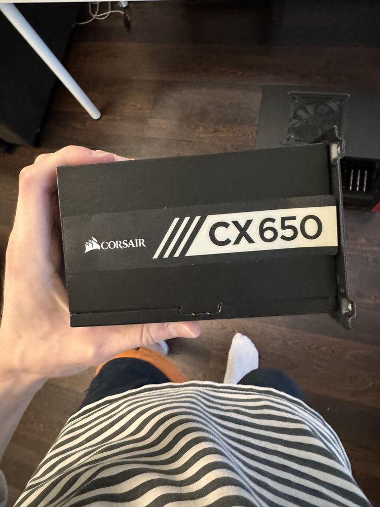 Блок питания Corsair CX 650 80 PLUS silver