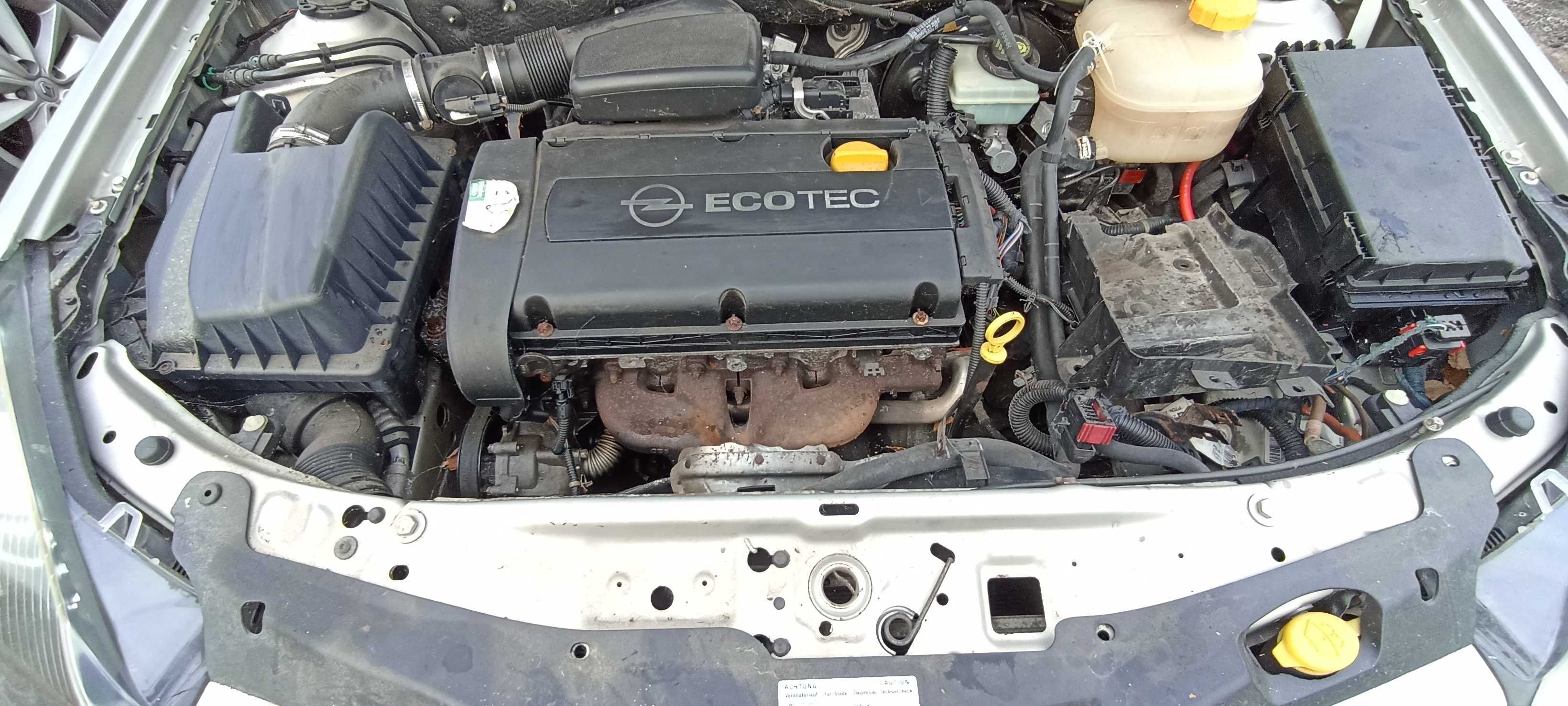 błotnik przód przedni opel astra h lak z167