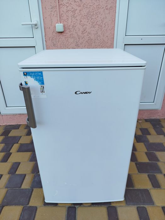Продам холодильник Canby 4000 грн.