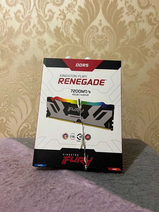 ОЗУ / RAM  Kingston Fury Renegade DDR5 RGB KF572C38RSA-16  7200 Mhz