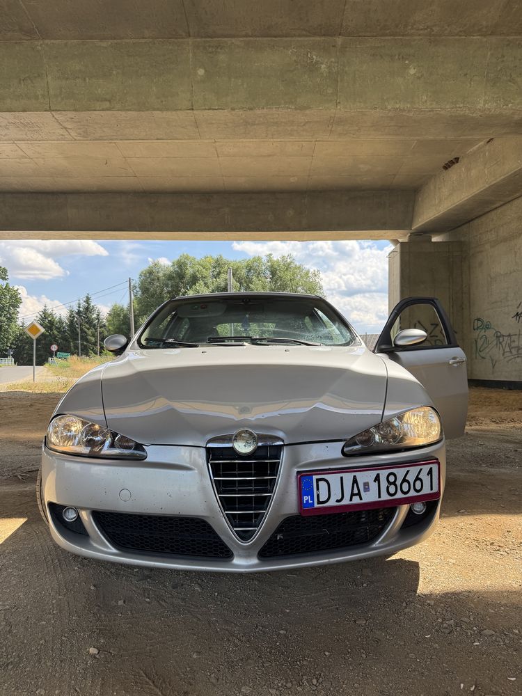 Alfa romeo 147 1.6 benzyna
