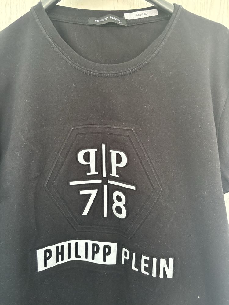 Czarna koszulka bawelniana philiph plein w stanie dobrym
