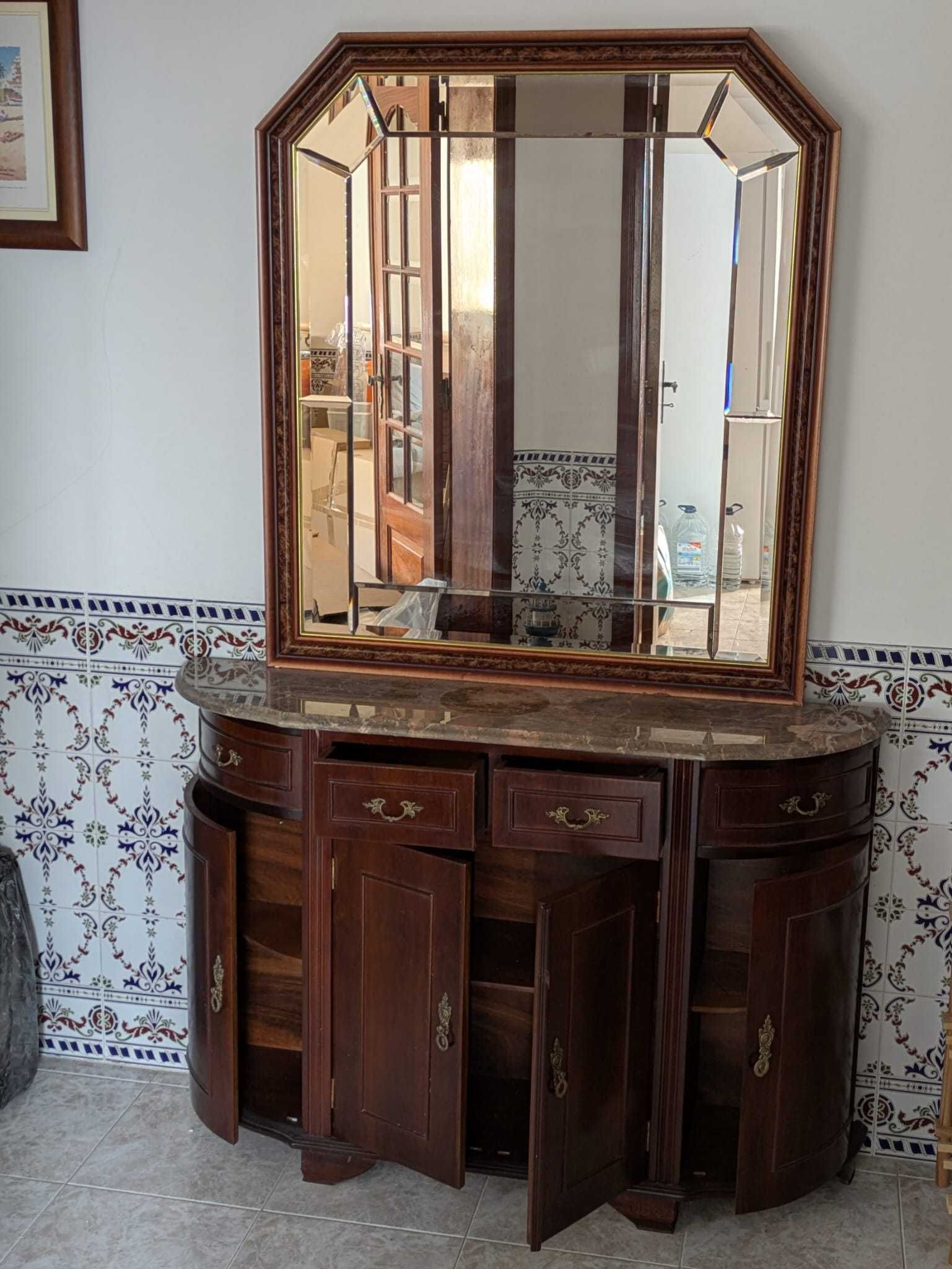 Móvel de entrada / Sapateira com espelho