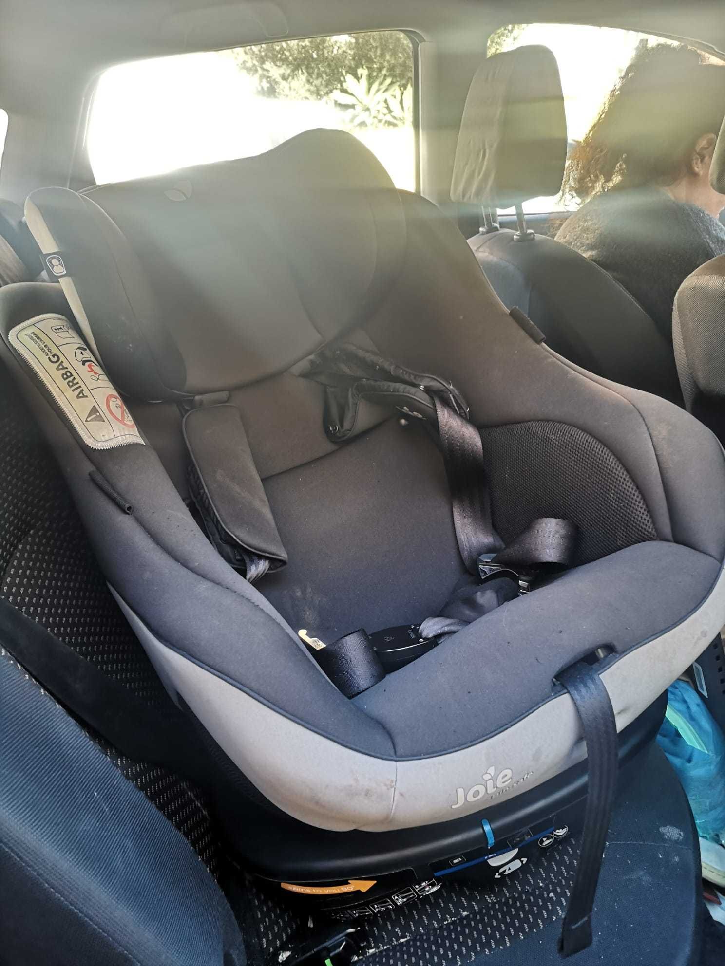 Cadeira joie giratória com isofix para automóvel