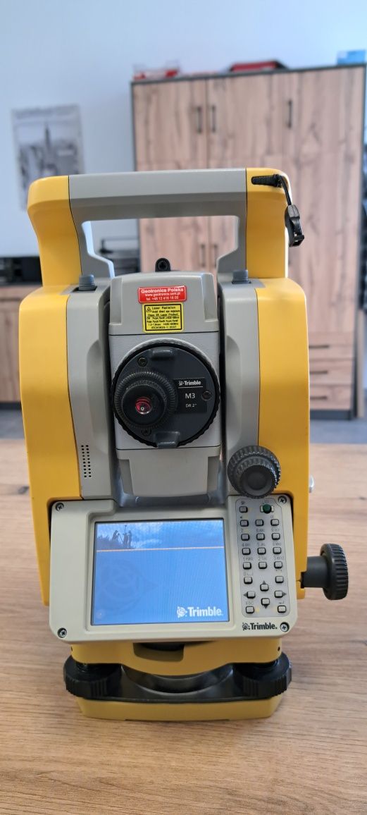 Tachimetr Trimble M3