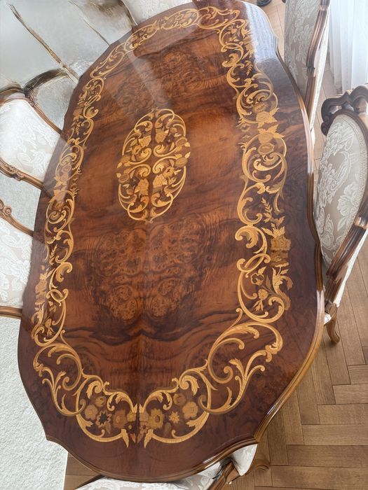 Антикварний стіл, барокко