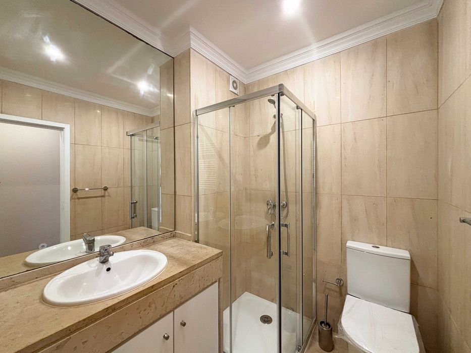 Apartamento T2 remodelado – Primeira linha de praia
