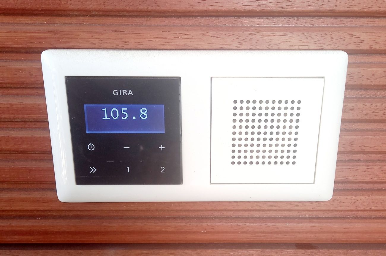 Gira radio podtynkowe