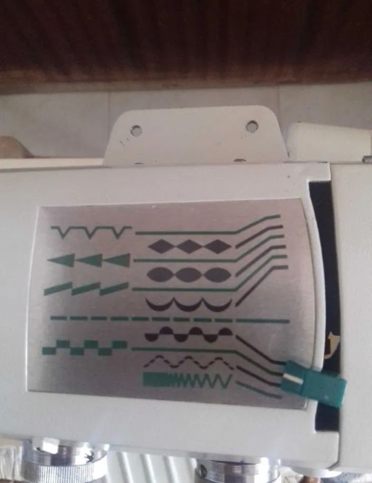 Máquina Costura OLIVA Automática