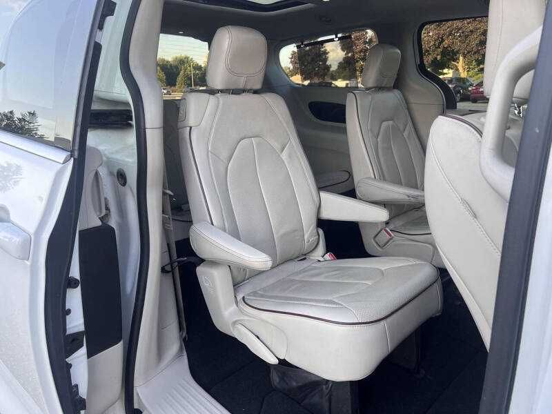 2017 Chrysler Pacifica