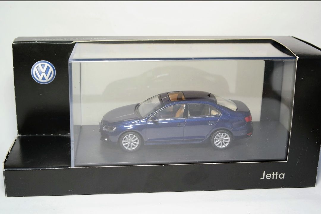 VW Volkswagen Jetta VI 2010 Blue Metallic Minichamps® skala 1:43