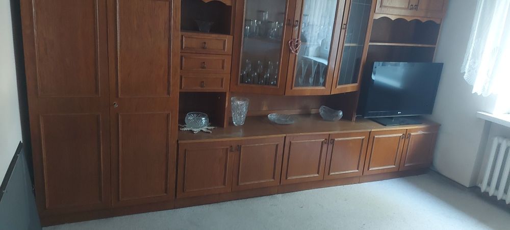 Sprzedam meblościankę debową.