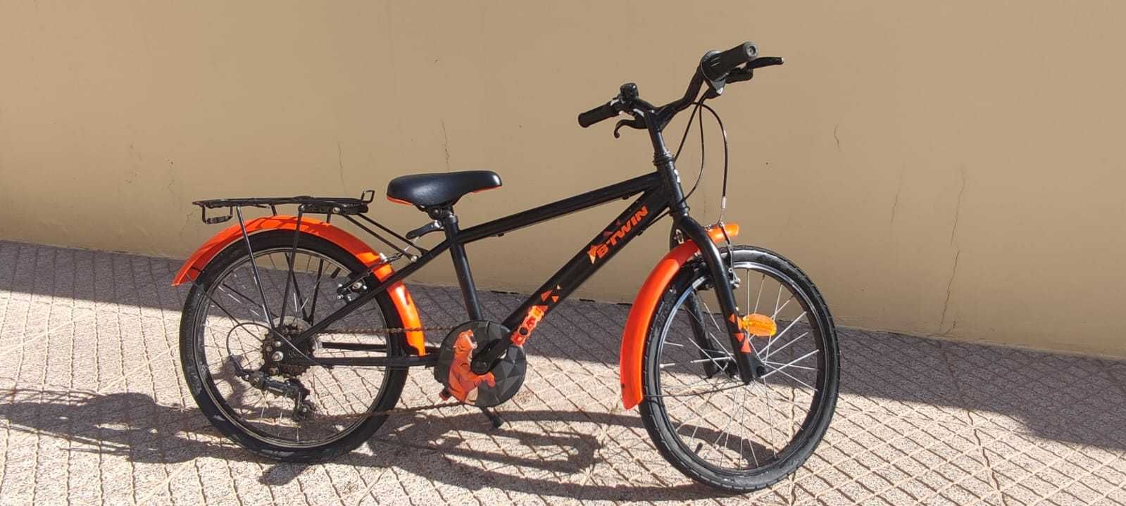 BTWIN
Bicicleta de Menino Btwin 20 " 9-12 Anos