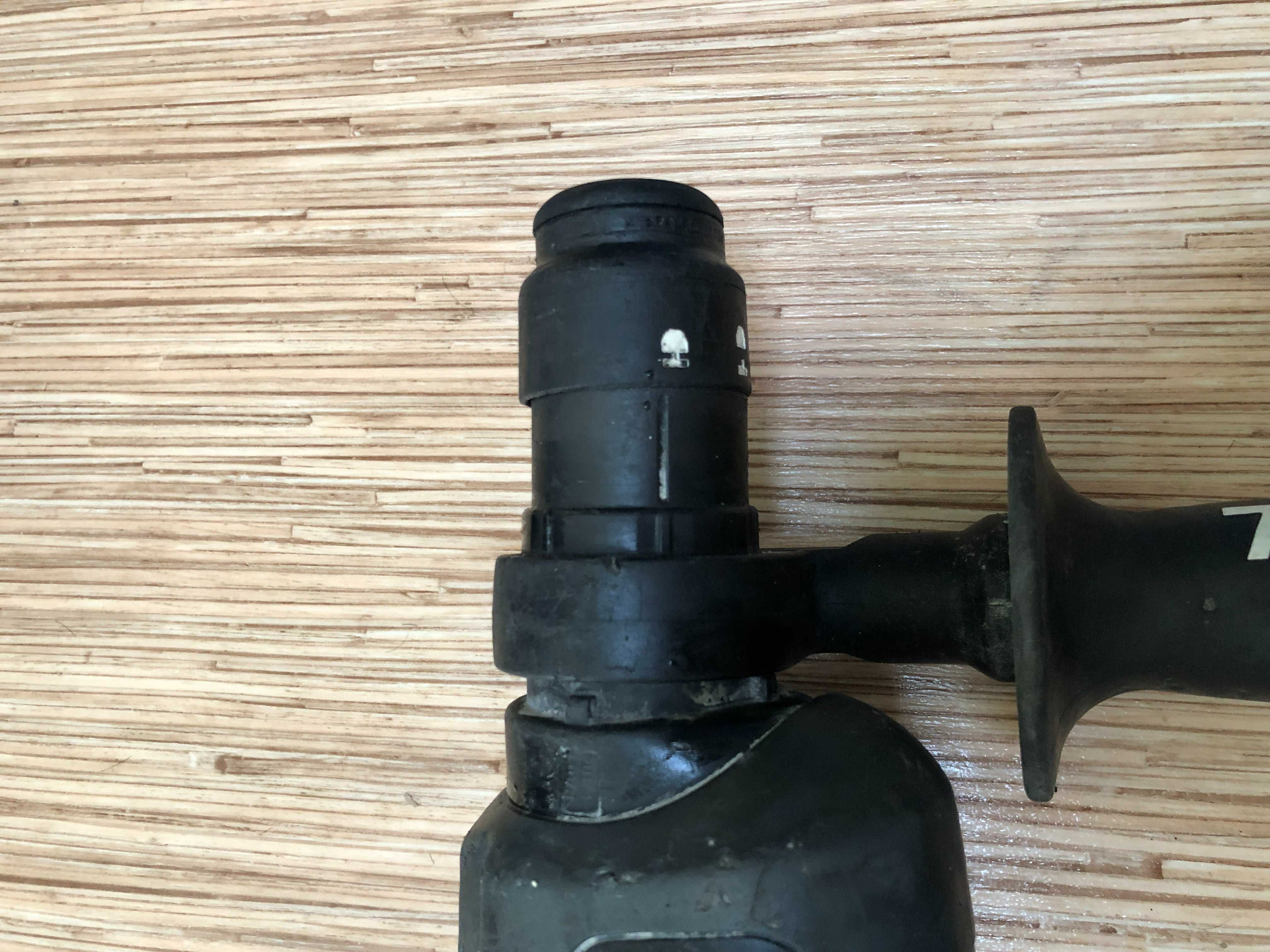 Młotowiertarka Makita HR2470T