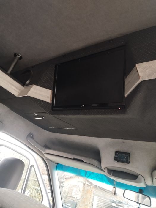 Крафтер пасажир хороший стан цікавить обмін на менший бус