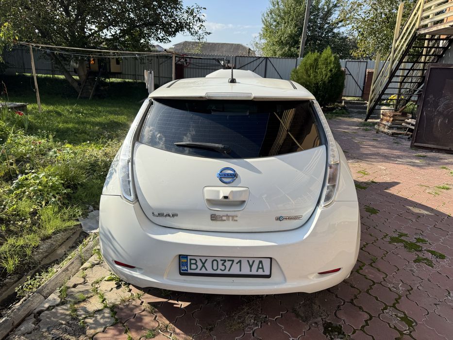 Nissan leaf 24 після дтп